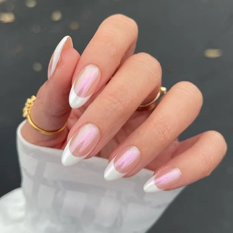 white french tip nails

