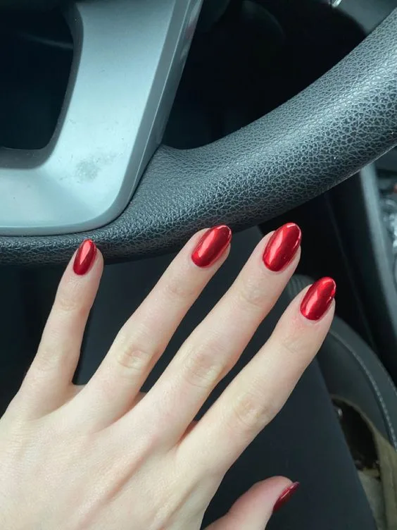 How to Do Chrome Effect on Nails at Home?