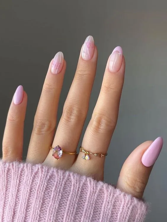 cute short almond nails